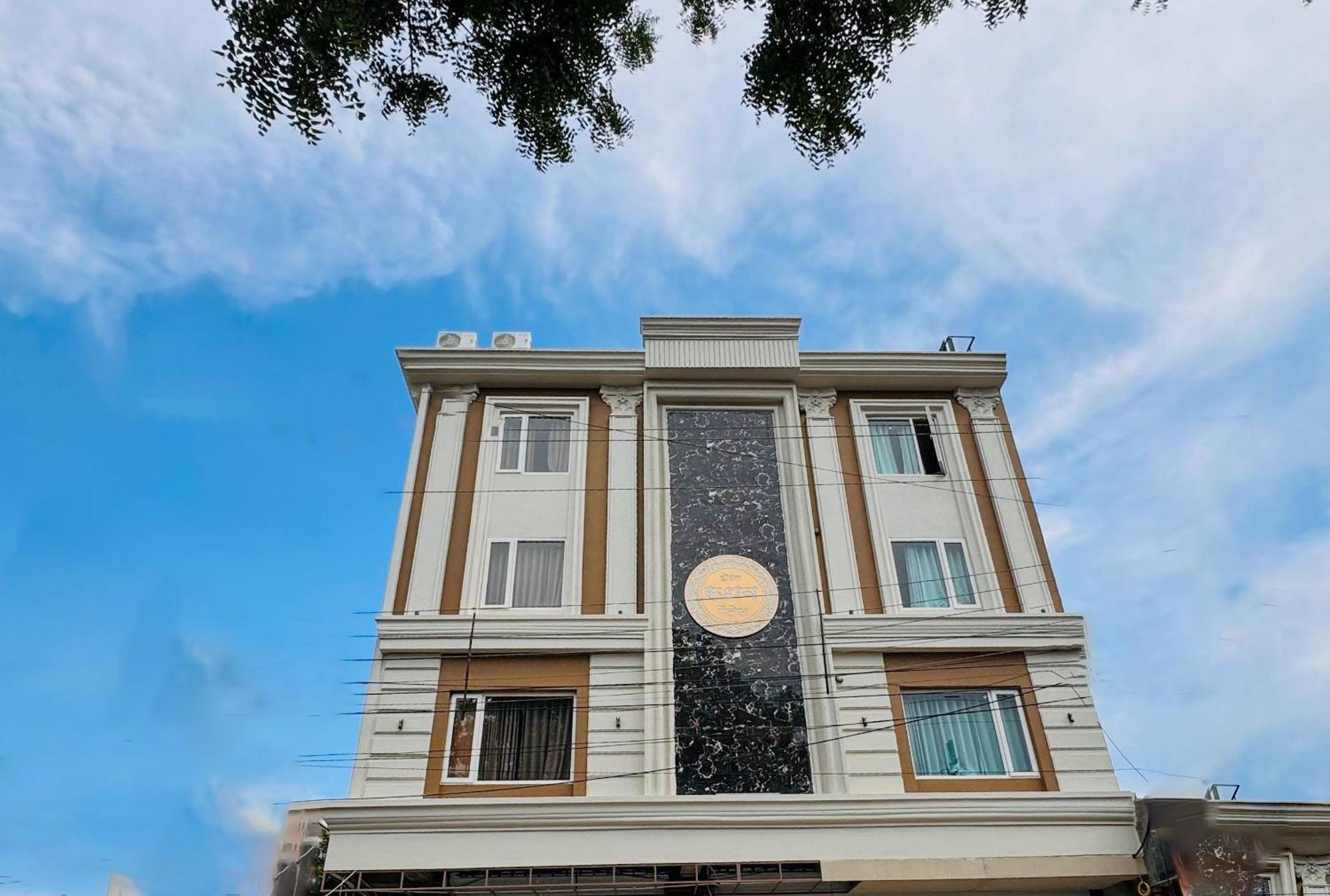 Hotel Rudhav Palace Ujjain Zewnętrze zdjęcie
