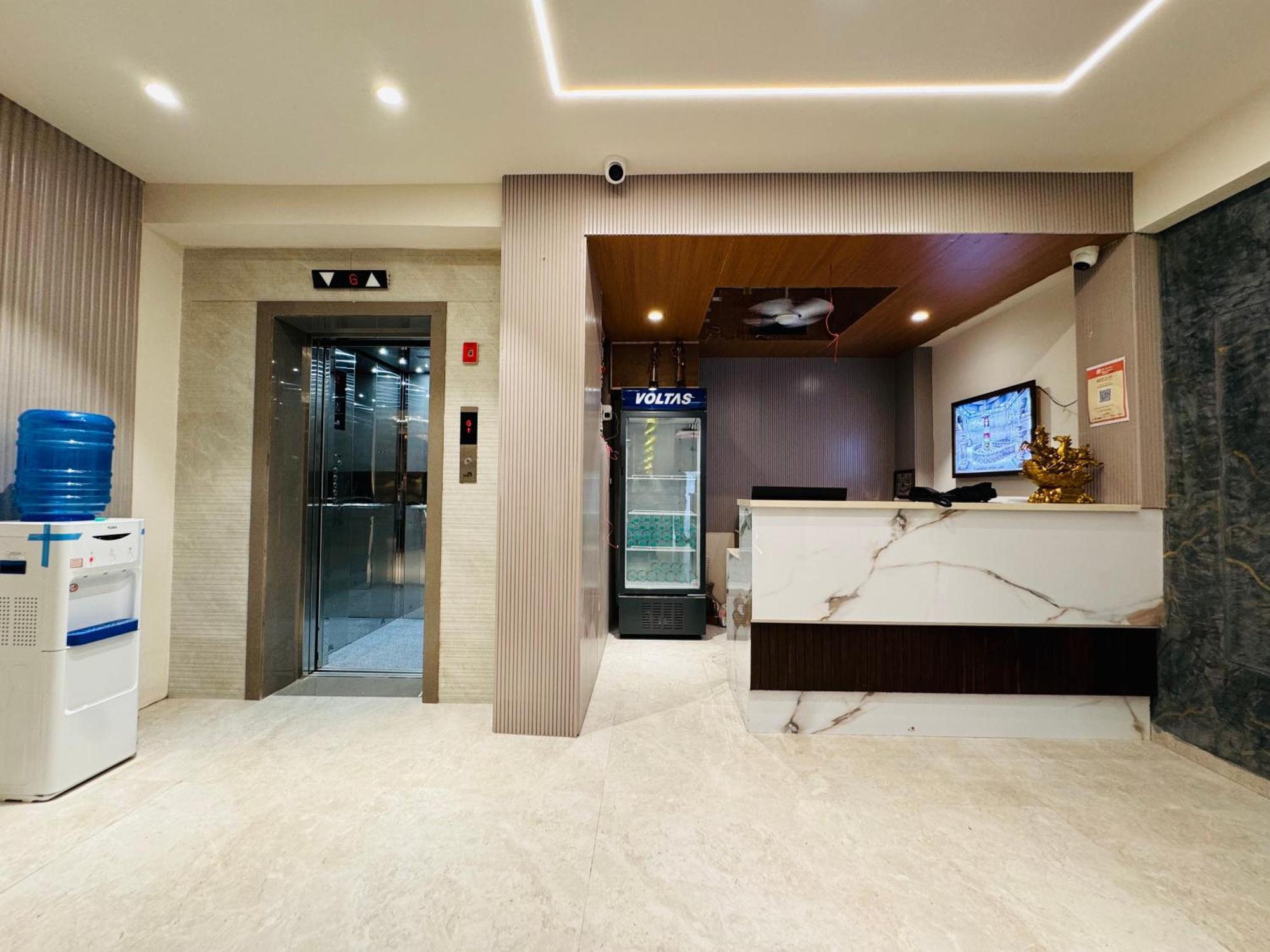 Hotel Rudhav Palace Ujjain Zewnętrze zdjęcie